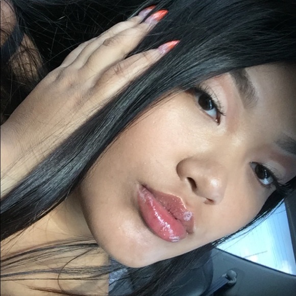 Meet your Posher, Kayla - Picture 1 of 1